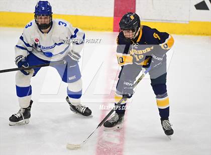 Thumbnail 1 in Simsbury vs. Darien (CIAC DI Semifinal) photogallery.