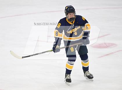 Thumbnail 3 in Simsbury vs. Darien (CIAC DI Semifinal) photogallery.