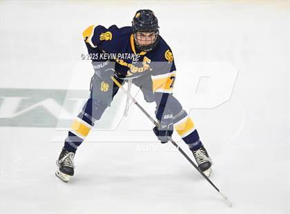 Thumbnail 3 in Simsbury vs. Darien (CIAC DI Semifinal) photogallery.