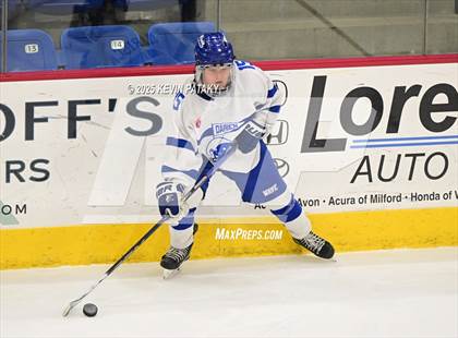 Thumbnail 1 in Simsbury vs. Darien (CIAC DI Semifinal) photogallery.