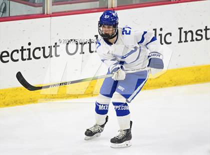 Thumbnail 3 in Simsbury vs. Darien (CIAC DI Semifinal) photogallery.
