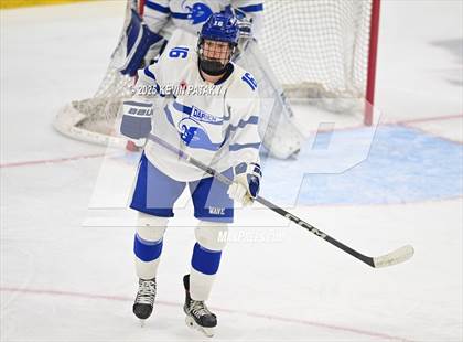 Thumbnail 3 in Simsbury vs. Darien (CIAC DI Semifinal) photogallery.