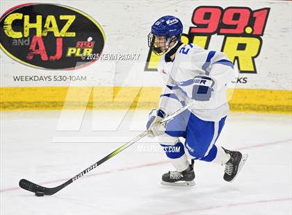 Thumbnail 2 in Simsbury vs. Darien (CIAC DI Semifinal) photogallery.