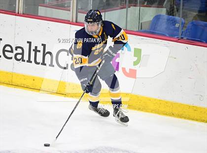 Thumbnail 2 in Simsbury vs. Darien (CIAC DI Semifinal) photogallery.