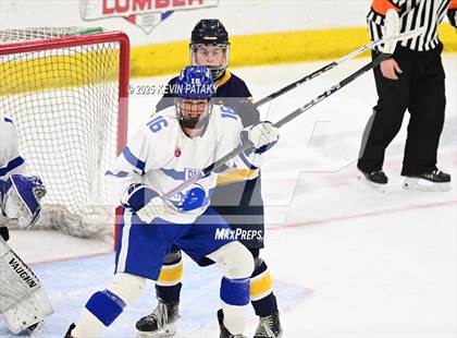 Thumbnail 3 in Simsbury vs. Darien (CIAC DI Semifinal) photogallery.