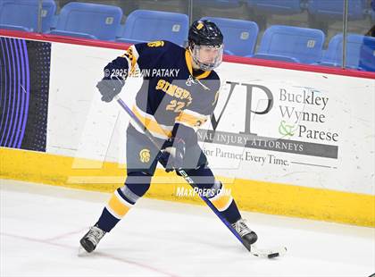 Thumbnail 3 in Simsbury vs. Darien (CIAC DI Semifinal) photogallery.