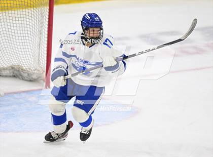 Thumbnail 1 in Simsbury vs. Darien (CIAC DI Semifinal) photogallery.