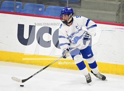 Thumbnail 1 in Simsbury vs. Darien (CIAC DI Semifinal) photogallery.