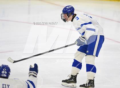 Thumbnail 1 in Simsbury vs. Darien (CIAC DI Semifinal) photogallery.