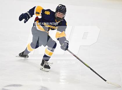 Thumbnail 3 in Simsbury vs. Darien (CIAC DI Semifinal) photogallery.