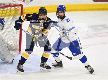 Thumbnail 1 in Simsbury vs. Darien (CIAC DI Semifinal) photogallery.