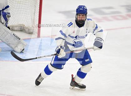 Thumbnail 2 in Simsbury vs. Darien (CIAC DI Semifinal) photogallery.