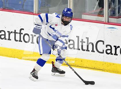 Thumbnail 2 in Simsbury vs. Darien (CIAC DI Semifinal) photogallery.