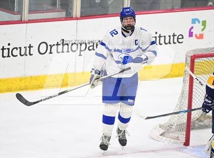 Thumbnail 1 in Simsbury vs. Darien (CIAC DI Semifinal) photogallery.