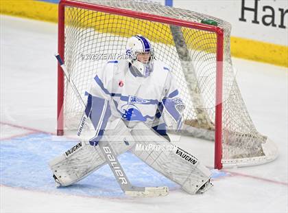 Thumbnail 1 in Simsbury vs. Darien (CIAC DI Semifinal) photogallery.