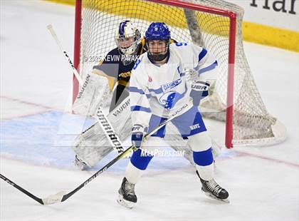 Thumbnail 3 in Simsbury vs. Darien (CIAC DI Semifinal) photogallery.