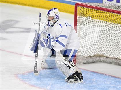 Thumbnail 2 in Simsbury vs. Darien (CIAC DI Semifinal) photogallery.