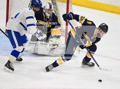 Thumbnail 3 in Simsbury vs. Darien (CIAC DI Semifinal) photogallery.