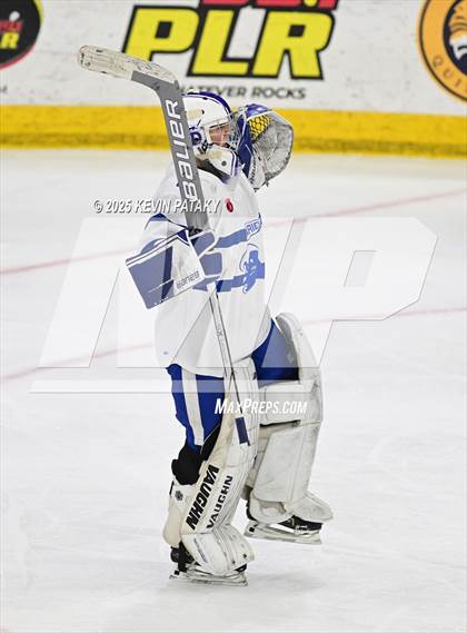 Thumbnail 3 in Simsbury vs. Darien (CIAC DI Semifinal) photogallery.