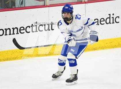 Thumbnail 1 in Simsbury vs. Darien (CIAC DI Semifinal) photogallery.