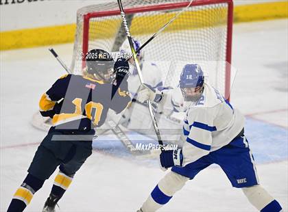 Thumbnail 3 in Simsbury vs. Darien (CIAC DI Semifinal) photogallery.