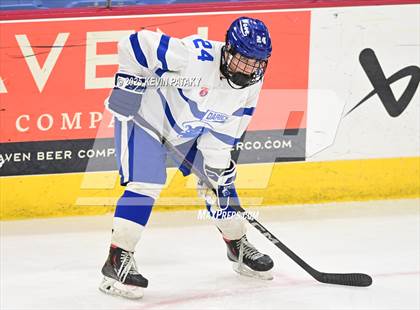 Thumbnail 1 in Simsbury vs. Darien (CIAC DI Semifinal) photogallery.