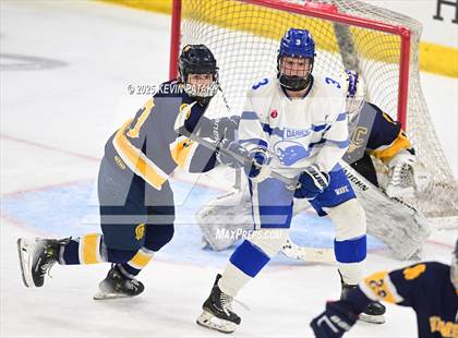 Thumbnail 2 in Simsbury vs. Darien (CIAC DI Semifinal) photogallery.