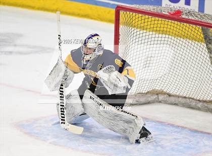 Thumbnail 2 in Simsbury vs. Darien (CIAC DI Semifinal) photogallery.