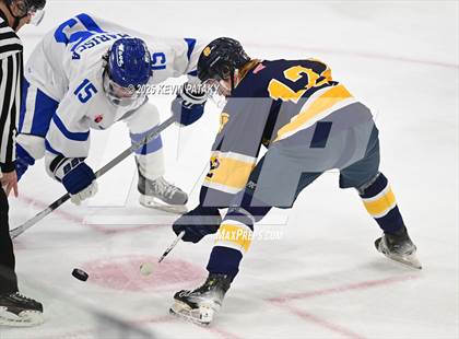 Thumbnail 2 in Simsbury vs. Darien (CIAC DI Semifinal) photogallery.