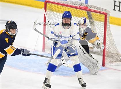 Thumbnail 2 in Simsbury vs. Darien (CIAC DI Semifinal) photogallery.