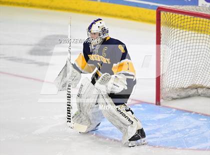 Thumbnail 1 in Simsbury vs. Darien (CIAC DI Semifinal) photogallery.