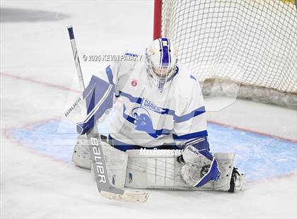 Thumbnail 1 in Simsbury vs. Darien (CIAC DI Semifinal) photogallery.
