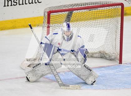 Thumbnail 1 in Simsbury vs. Darien (CIAC DI Semifinal) photogallery.