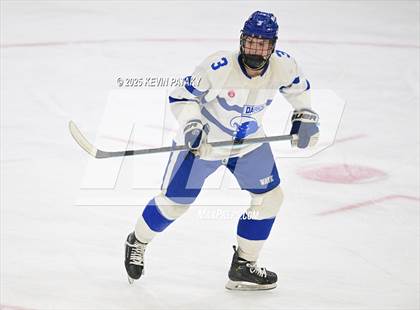 Thumbnail 3 in Simsbury vs. Darien (CIAC DI Semifinal) photogallery.