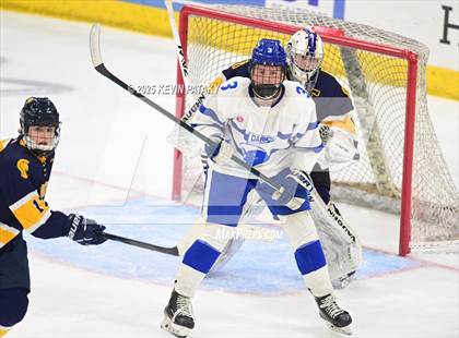 Thumbnail 2 in Simsbury vs. Darien (CIAC DI Semifinal) photogallery.