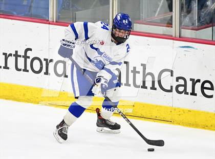 Thumbnail 3 in Simsbury vs. Darien (CIAC DI Semifinal) photogallery.