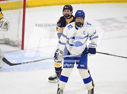 Thumbnail 1 in Simsbury vs. Darien (CIAC DI Semifinal) photogallery.