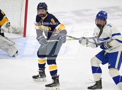 Thumbnail 2 in Simsbury vs. Darien (CIAC DI Semifinal) photogallery.