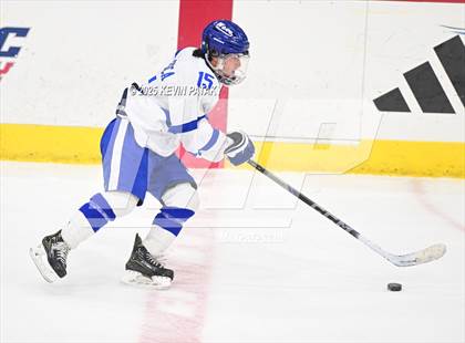 Thumbnail 1 in Simsbury vs. Darien (CIAC DI Semifinal) photogallery.