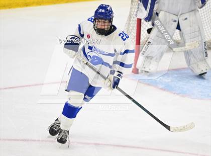Thumbnail 3 in Simsbury vs. Darien (CIAC DI Semifinal) photogallery.