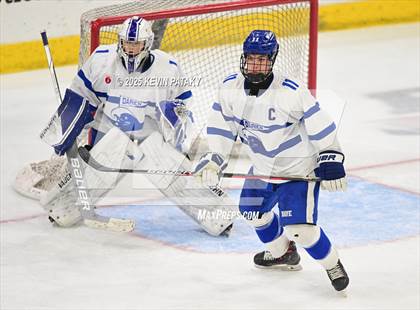 Thumbnail 3 in Simsbury vs. Darien (CIAC DI Semifinal) photogallery.