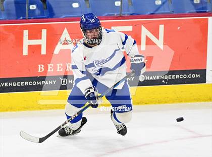 Thumbnail 2 in Simsbury vs. Darien (CIAC DI Semifinal) photogallery.