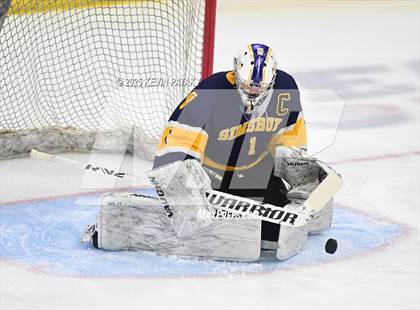 Thumbnail 1 in Simsbury vs. Darien (CIAC DI Semifinal) photogallery.