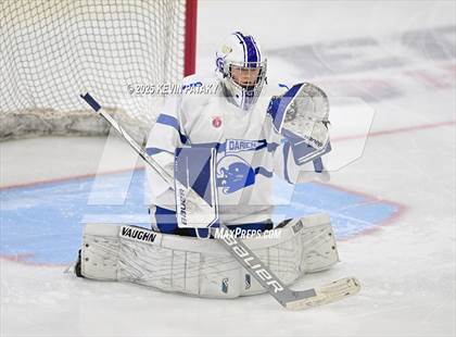 Thumbnail 3 in Simsbury vs. Darien (CIAC DI Semifinal) photogallery.