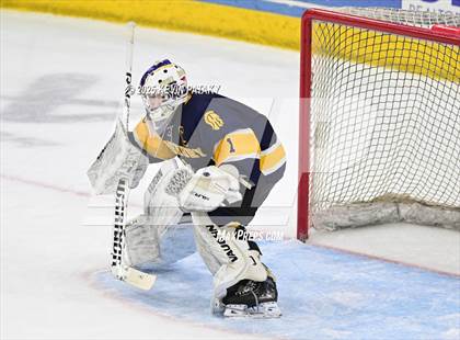 Thumbnail 3 in Simsbury vs. Darien (CIAC DI Semifinal) photogallery.