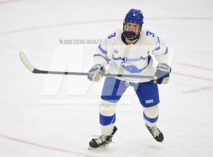 Thumbnail 2 in Simsbury vs. Darien (CIAC DI Semifinal) photogallery.