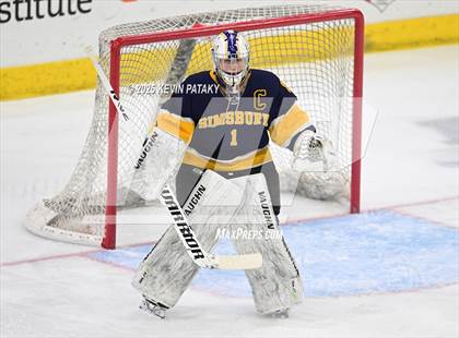 Thumbnail 2 in Simsbury vs. Darien (CIAC DI Semifinal) photogallery.