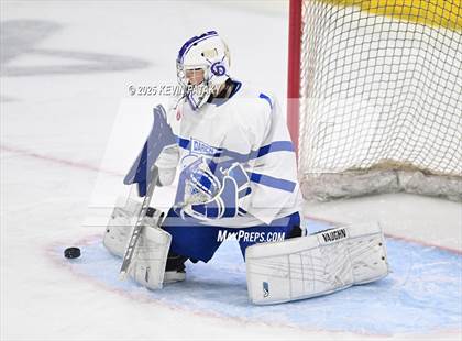 Thumbnail 3 in Simsbury vs. Darien (CIAC DI Semifinal) photogallery.
