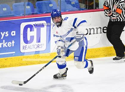 Thumbnail 1 in Simsbury vs. Darien (CIAC DI Semifinal) photogallery.