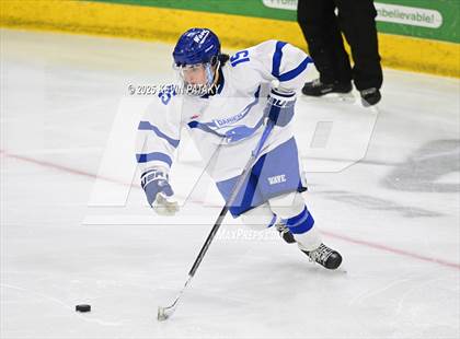 Thumbnail 1 in Simsbury vs. Darien (CIAC DI Semifinal) photogallery.